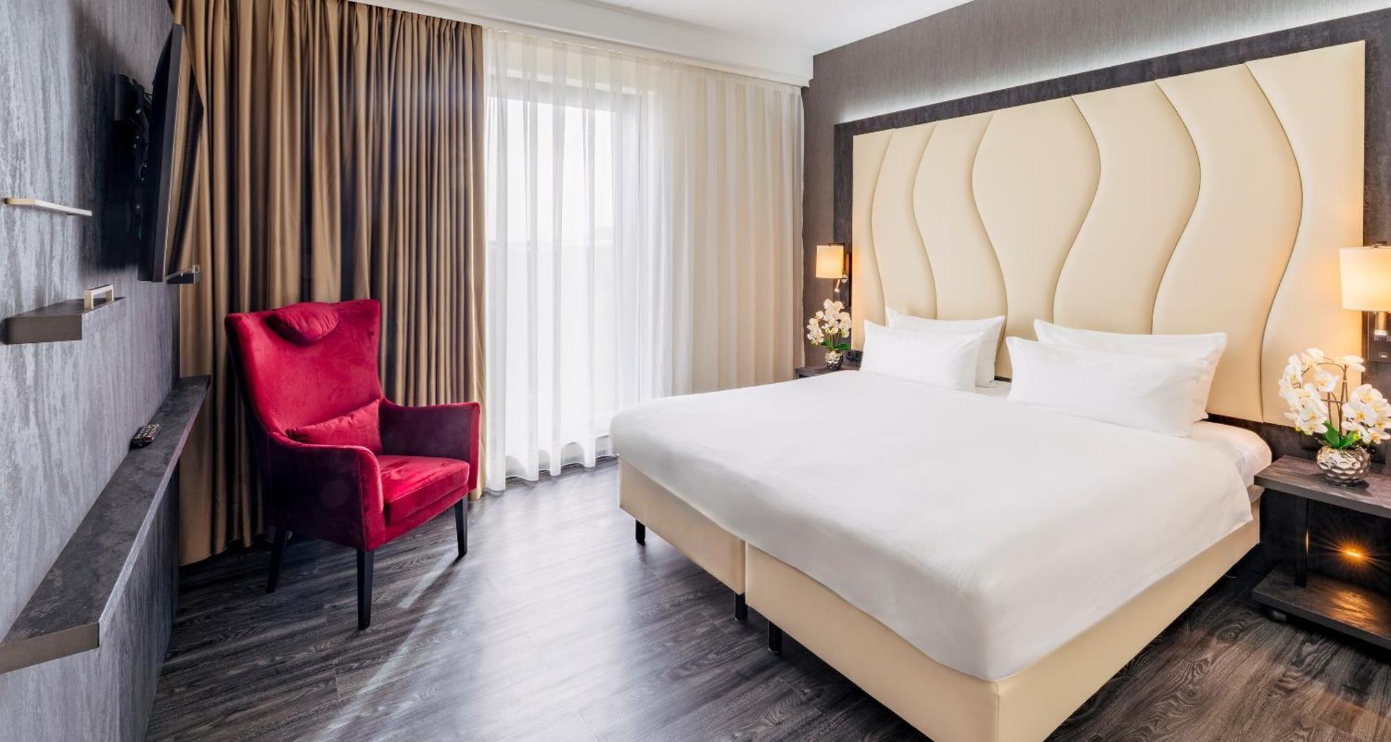 Hotel Plaza Premium Grand Winston Rijswijk Exterior foto